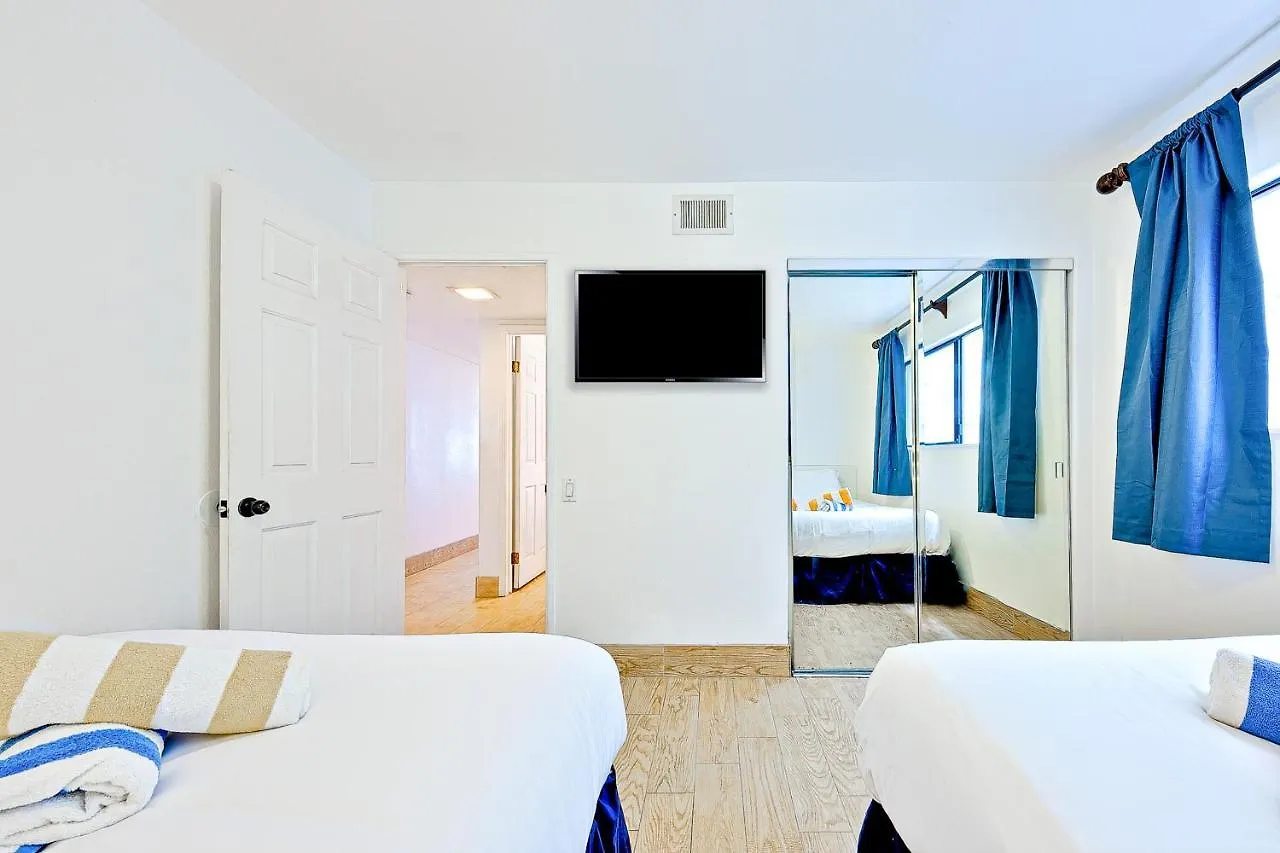 Holiday home Newport Beach Front View Upper & Lower II